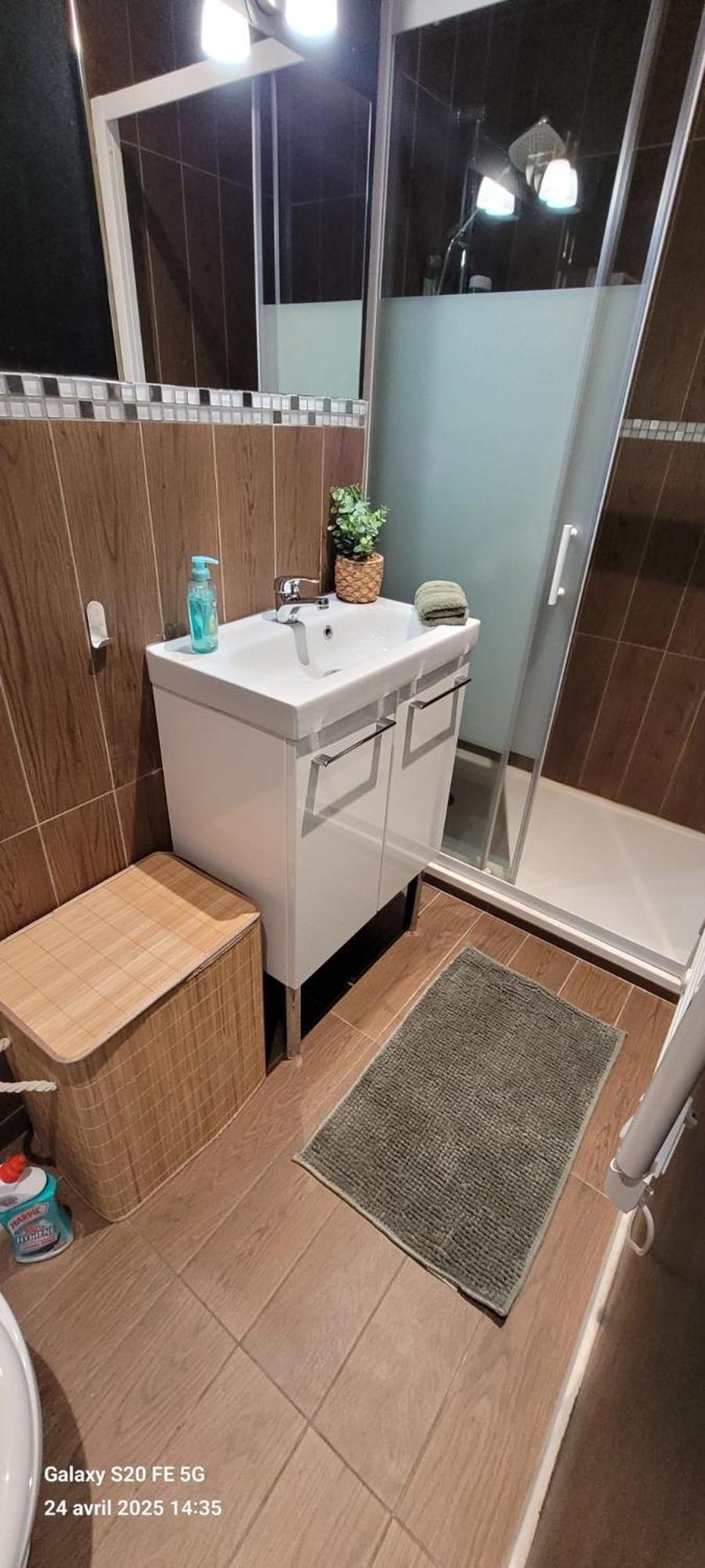Les Volets Bleus - Deux Appartements Et Un Studio, Jardin Бурж Екстериор снимка